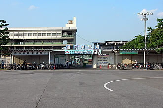 浦和競馬場